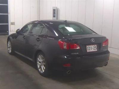 LEXUS IS