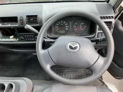 Mazda Bongo Van