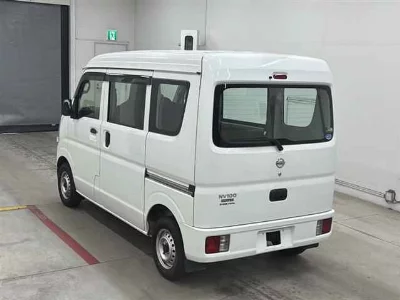 NISSAN NV100 CLIPPER