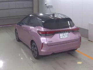 Nissan Aura