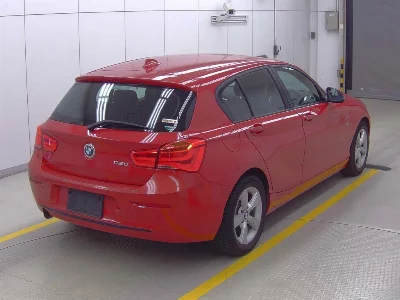 BMW 1 SERIES