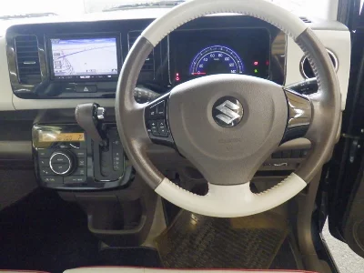 SUZUKI MRWAGON