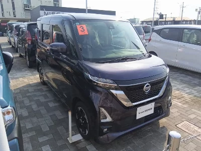 NISSAN ROOX