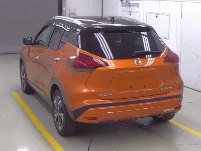 NISSAN KICKS