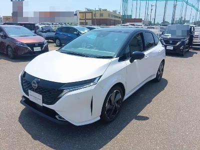 NISSAN AURA