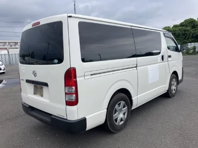 Toyota RegiusAce