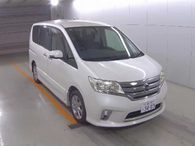 NISSAN SERENA