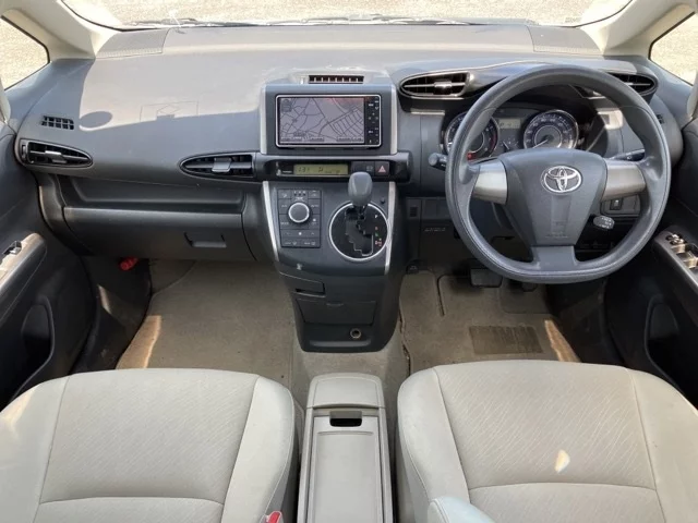 Toyota Wish  с аукциона в Японии