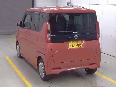 NISSAN ROOX