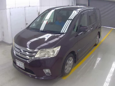 NISSAN SERENA