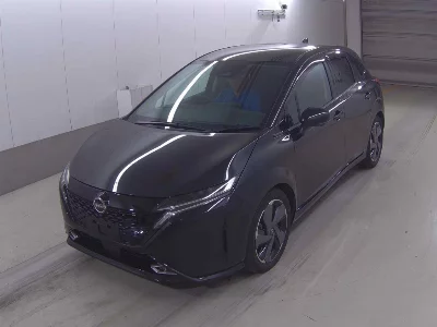 NISSAN AURA