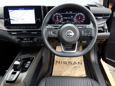 NISSAN AURA