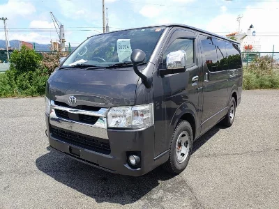 TOYOTA HIACE