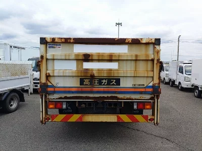 MITSUBISHI FUSO FIGHTER