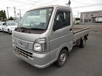 NISSAN NT100 CLIPPER