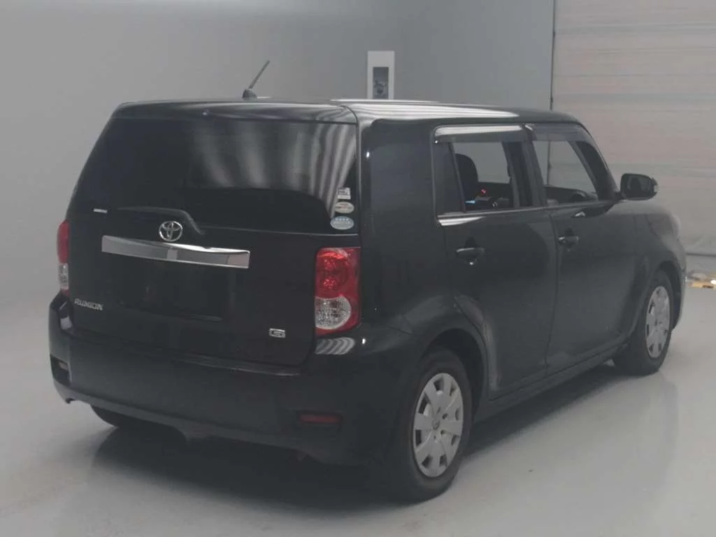 Toyota Corolla Rumion  с аукциона в Японии