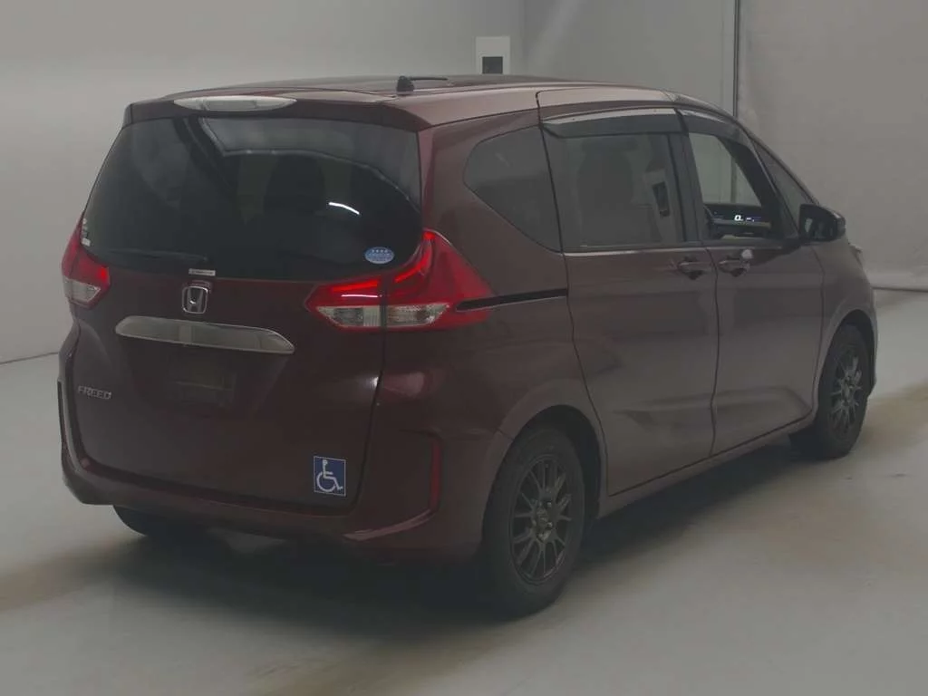 Honda Freed  с аукциона в Японии