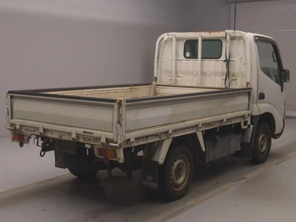 Toyota ToyoAce  с аукциона в Японии