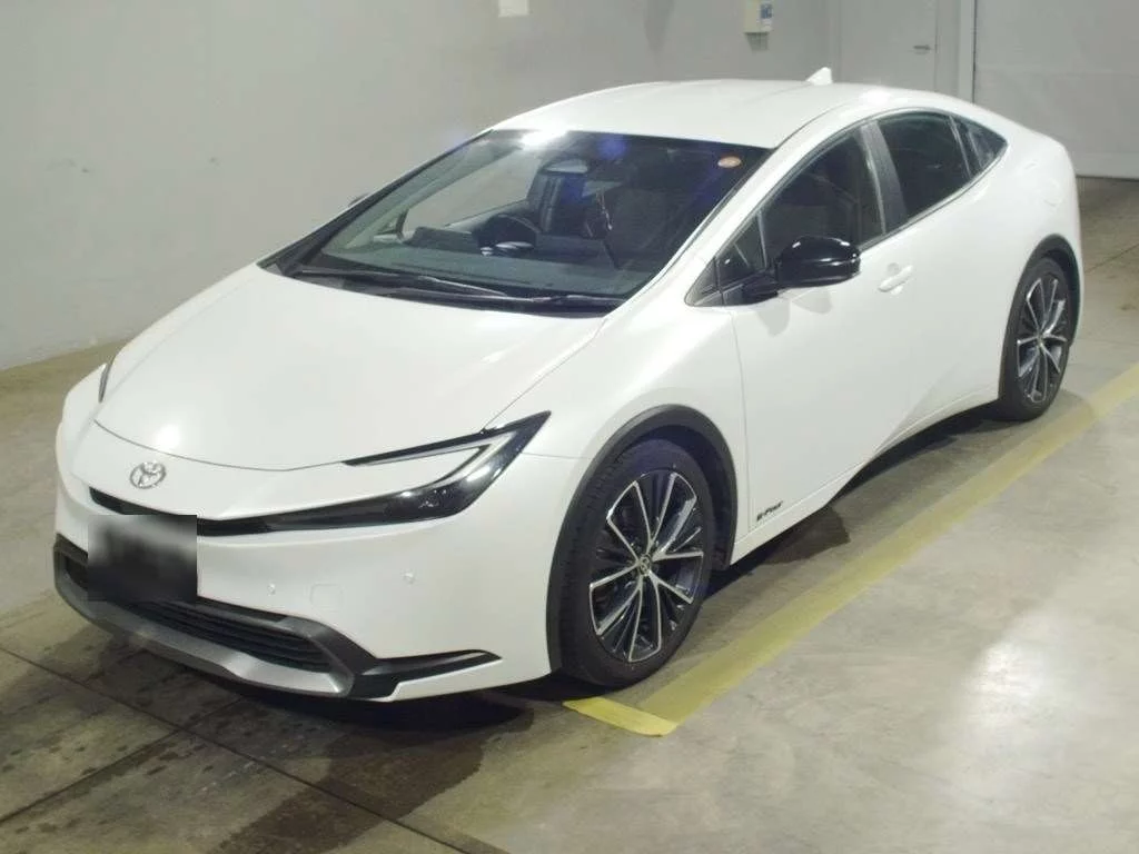 Toyota Prius  с аукциона в Японии