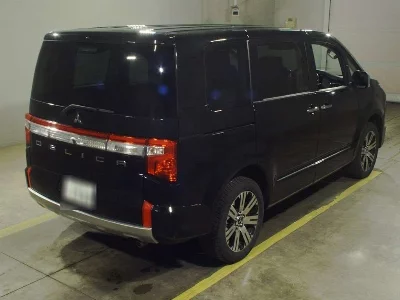 MITSUBISHI DELICA D:5