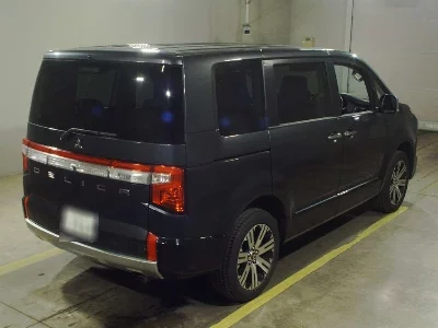 MITSUBISHI DELICA D:5