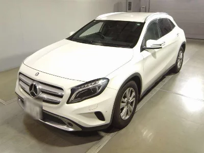 MERCEDES BENZ GLA
