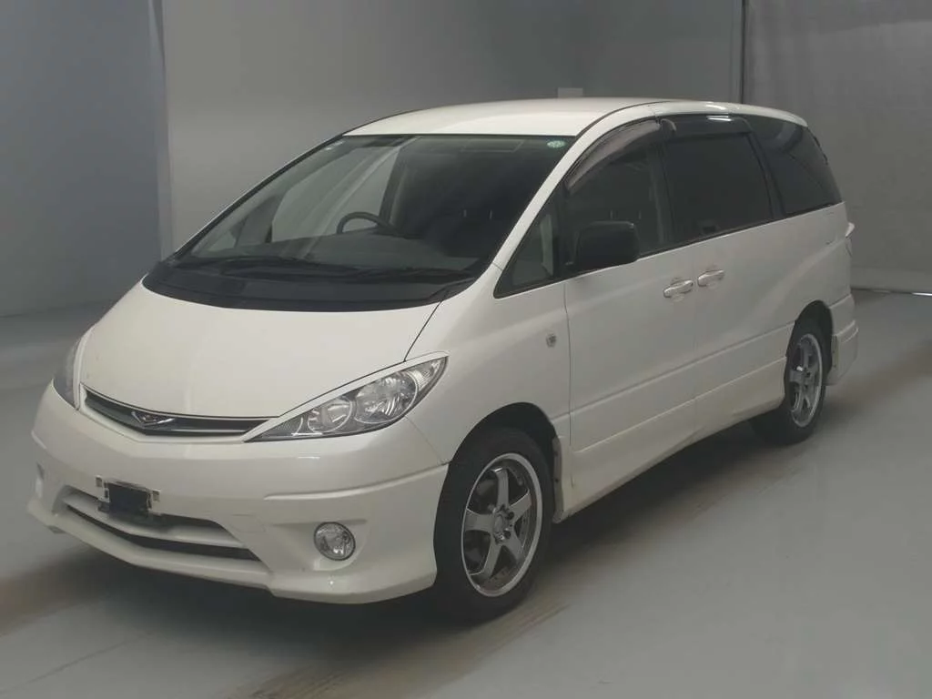 Toyota Estima  с аукциона в Японии