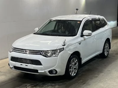 MITSUBISHI OUTLANDER PHEV