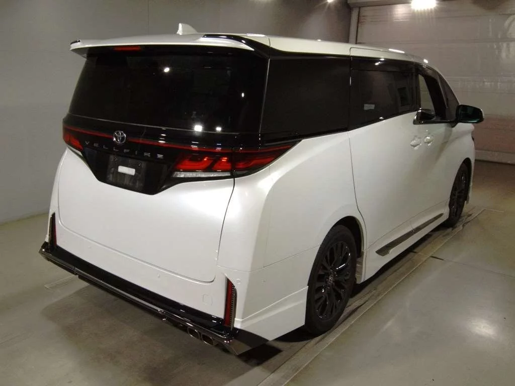 Toyota Vellfire  с аукциона в Японии