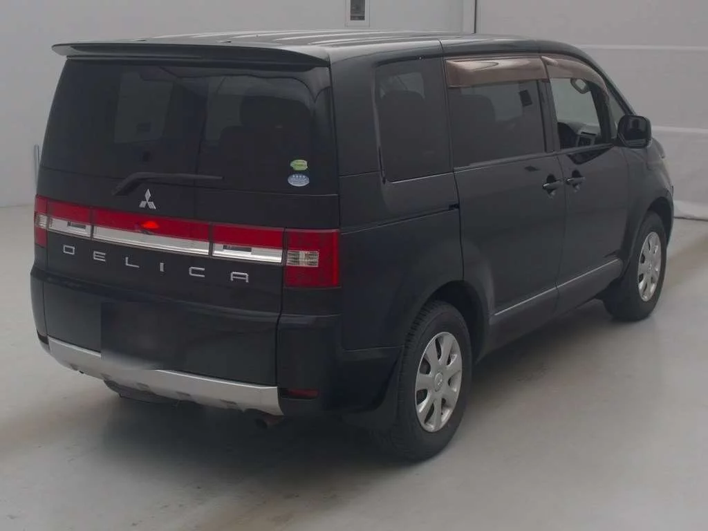 Mitsubishi Delica D:5  с аукциона в Японии