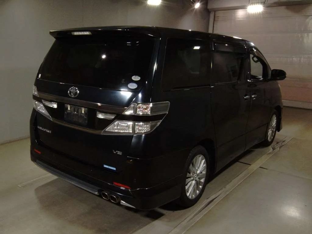 Toyota Vellfire  с аукциона в Японии