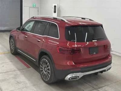 MERCEDES BENZ GLB