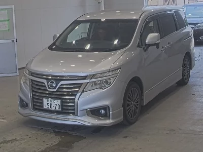 NISSAN ELGRAND