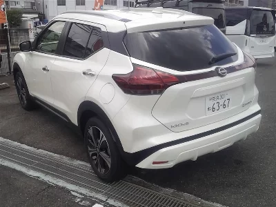 NISSAN KICKS