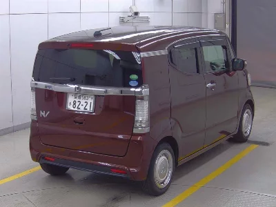 Honda N-Box Slash