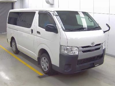 TOYOTA HIACE