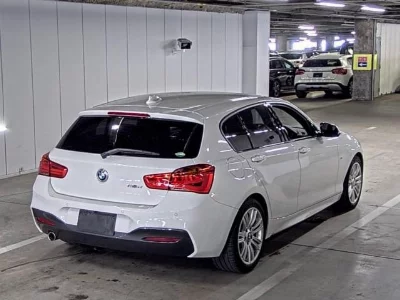 BMW 1 SERIES