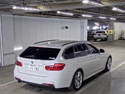 BMW 3 SERIES