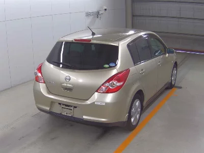 NISSAN TIIDA