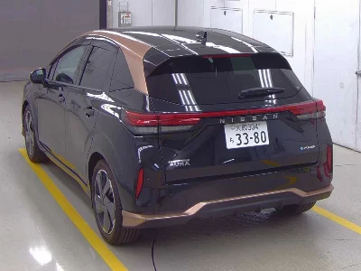 NISSAN AURA