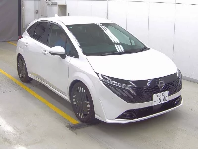 NISSAN AURA