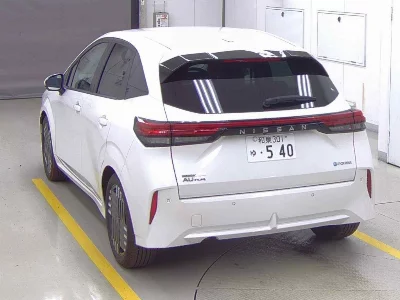 NISSAN AURA