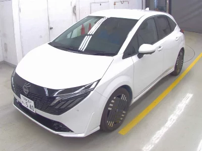 NISSAN AURA
