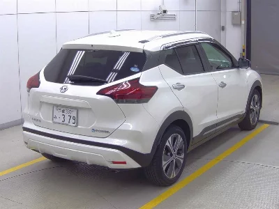 NISSAN KICKS