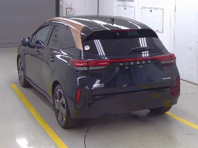 NISSAN AURA