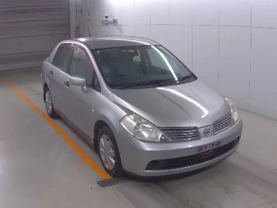 NISSAN TIIDA LATIO