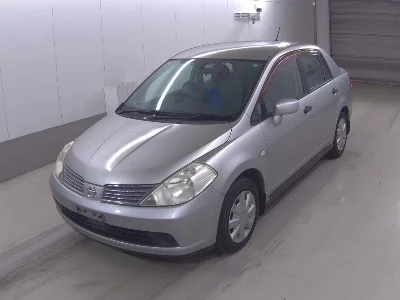 NISSAN TIIDA LATIO