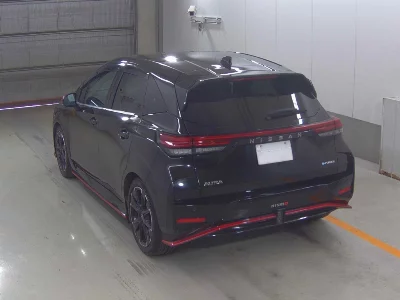 NISSAN AURA