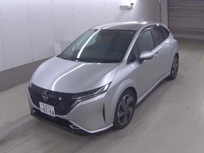 NISSAN AURA