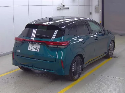 NISSAN AURA